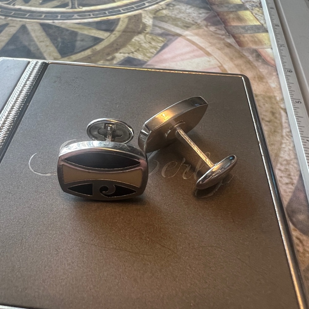 Pierre Cardin Double C de Cartier cufflinks